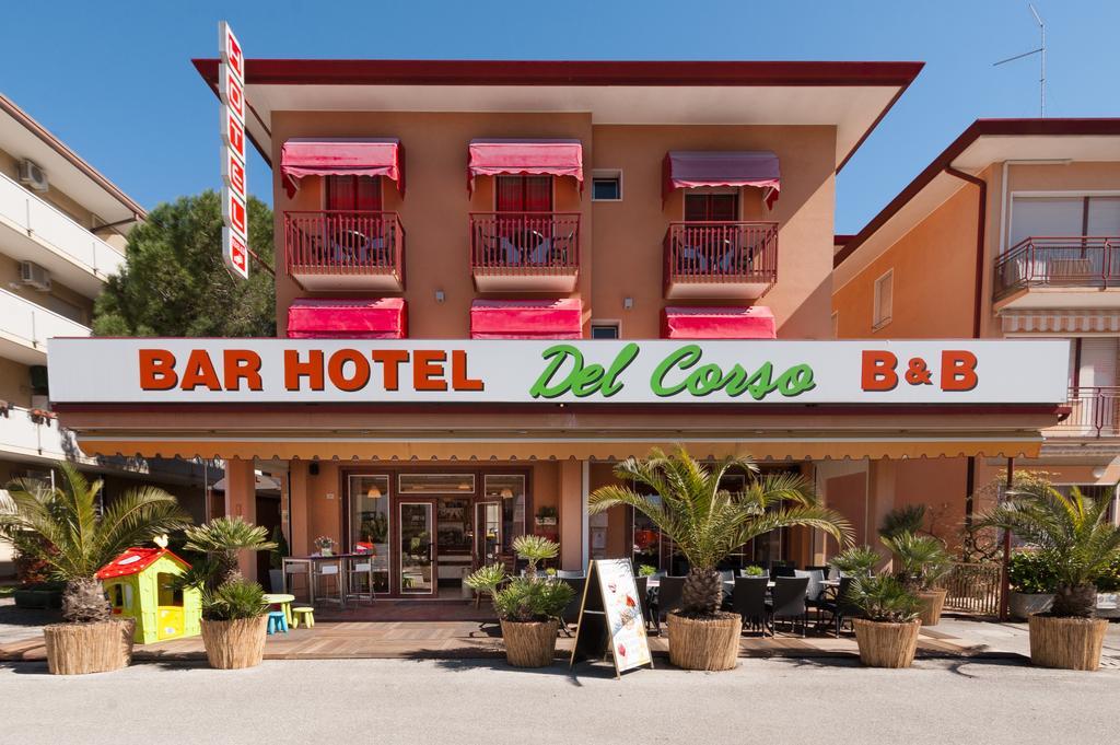 Hotel Del Corso Бібіоне Екстер'єр фото
