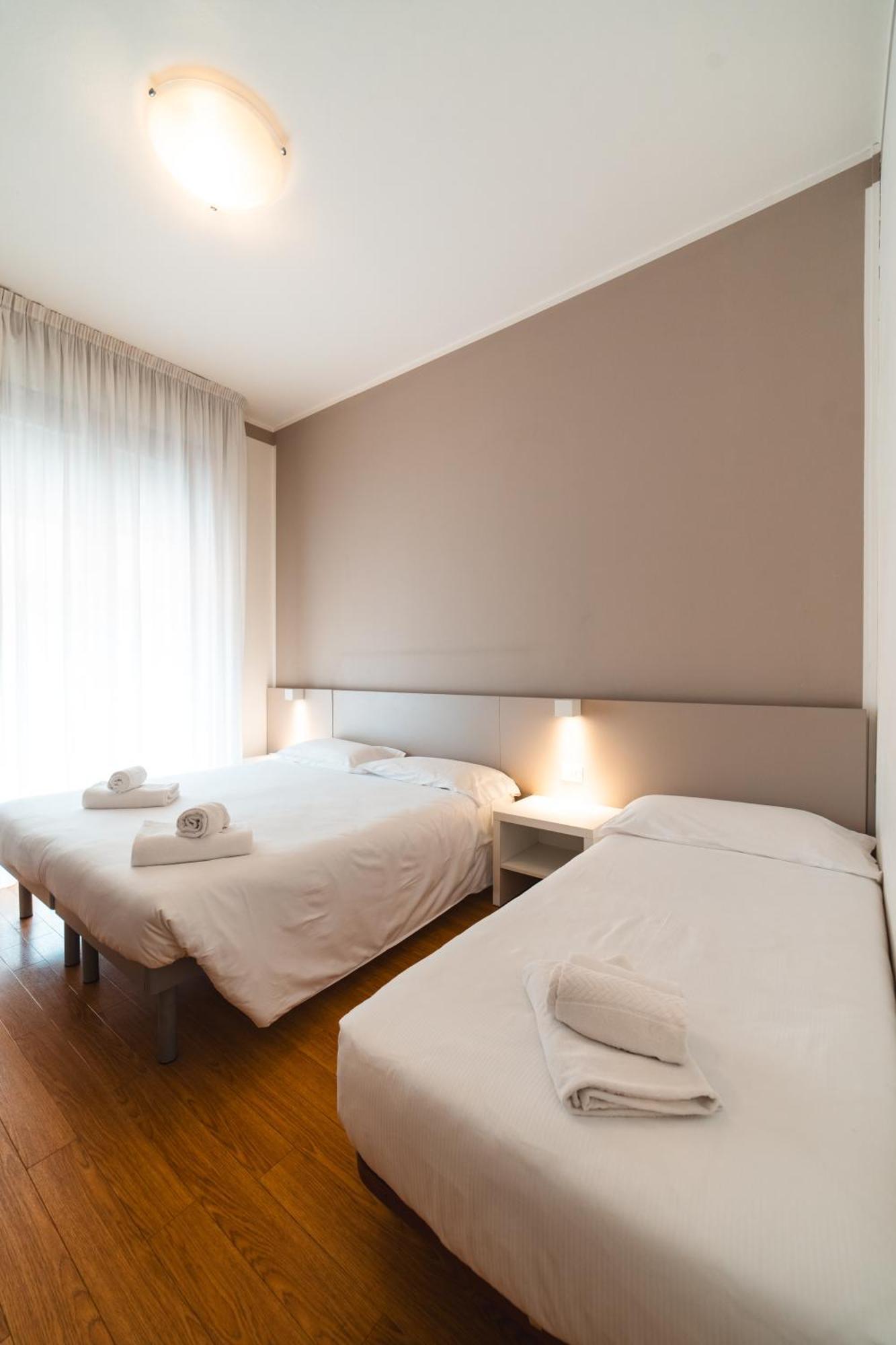 Hotel Del Corso Бібіоне Екстер'єр фото